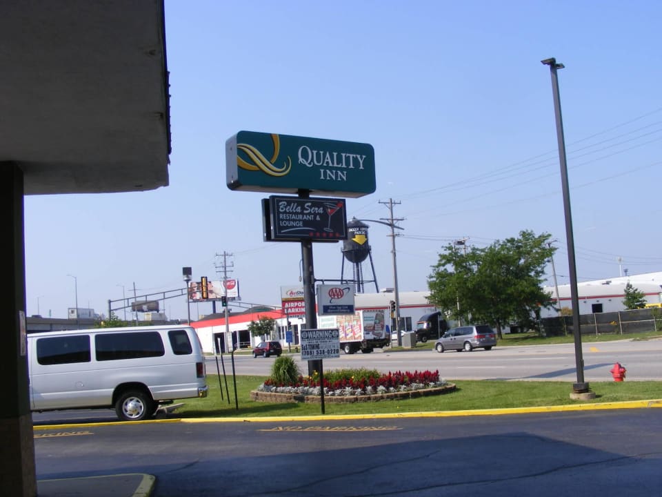 Quality Inn O'Hare Airport Hotel Quality Inn O'Hare Airport