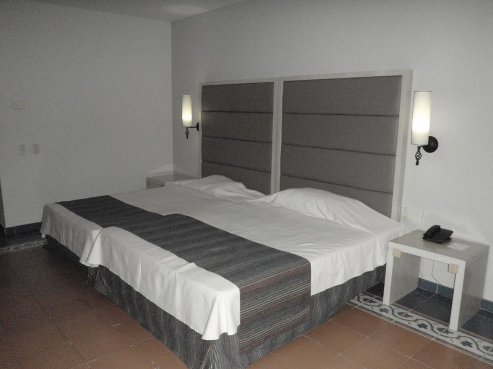 Zimmer 7015 Memories Miramar Havana