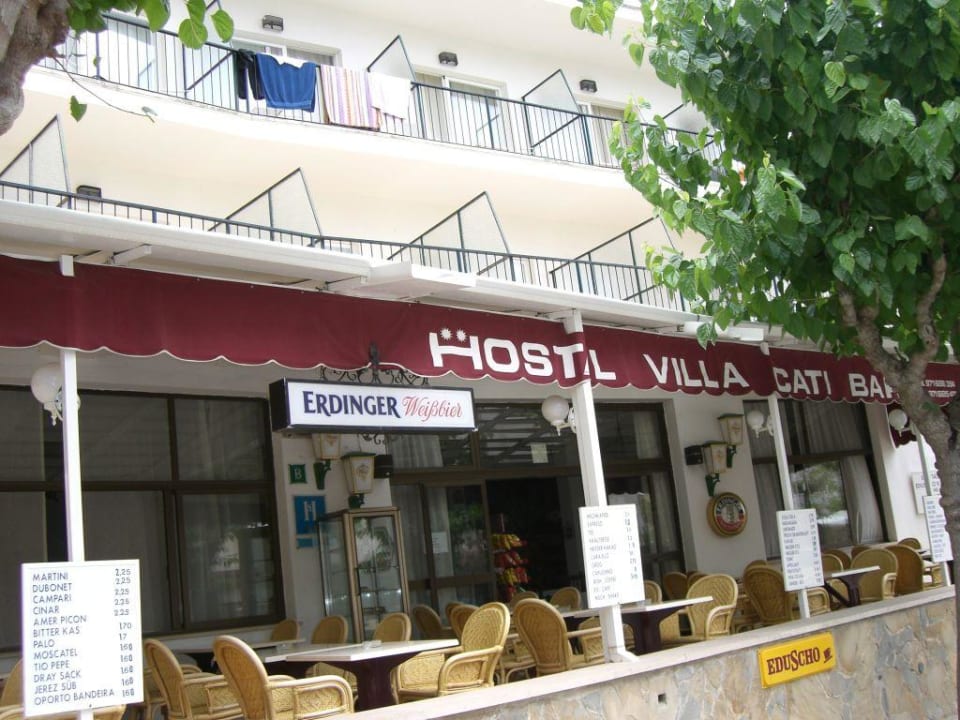 Hostal von außen Hostal Villa Cati