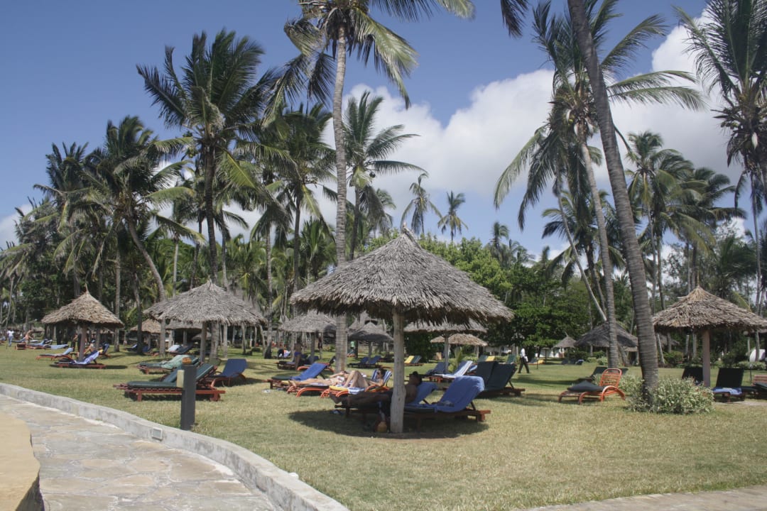 Liegewiese Neptune Paradise Beach Resort & Spa