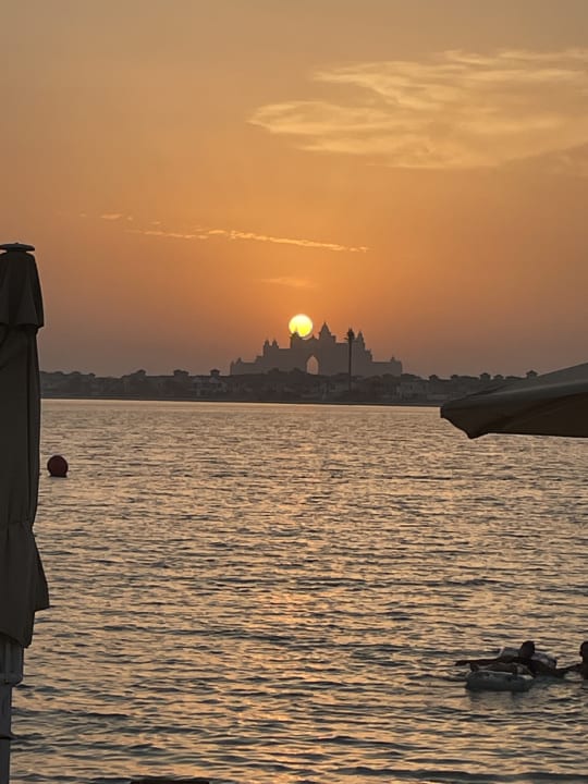 Strand Anantara The Palm Dubai Resort