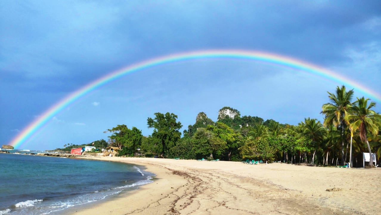 Strand Playabachata Hotel