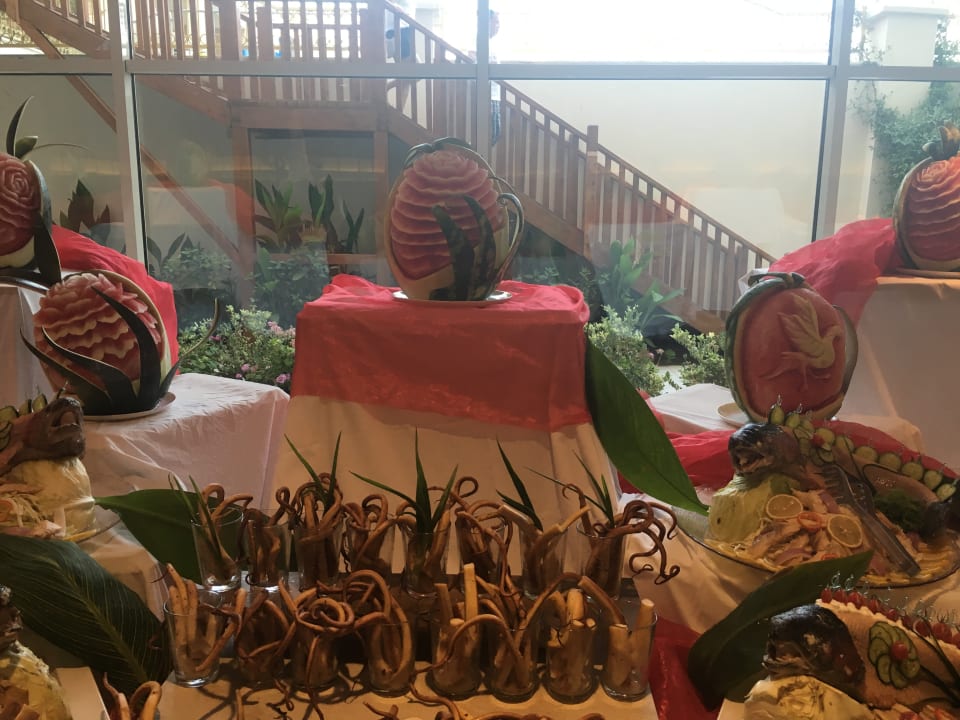 Gastro Well Palace Side