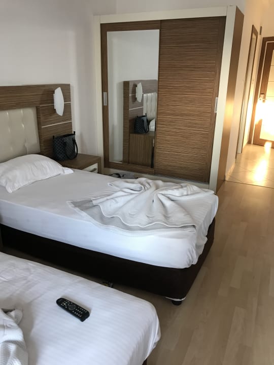 Zimmer Blue Diamond Alya