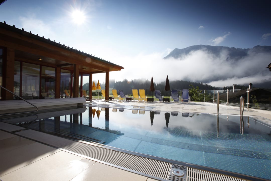 Pool Hotel DER HECHL
