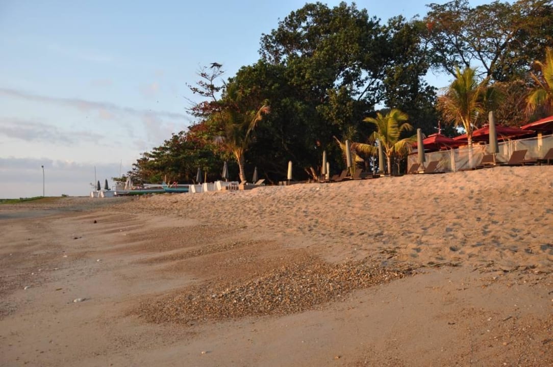 Blick nach rechts Villa Shanti Beach