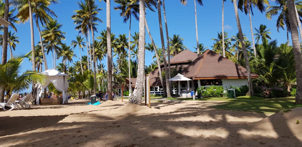 Strand Viva V Samana by Wyndham – Adults Only