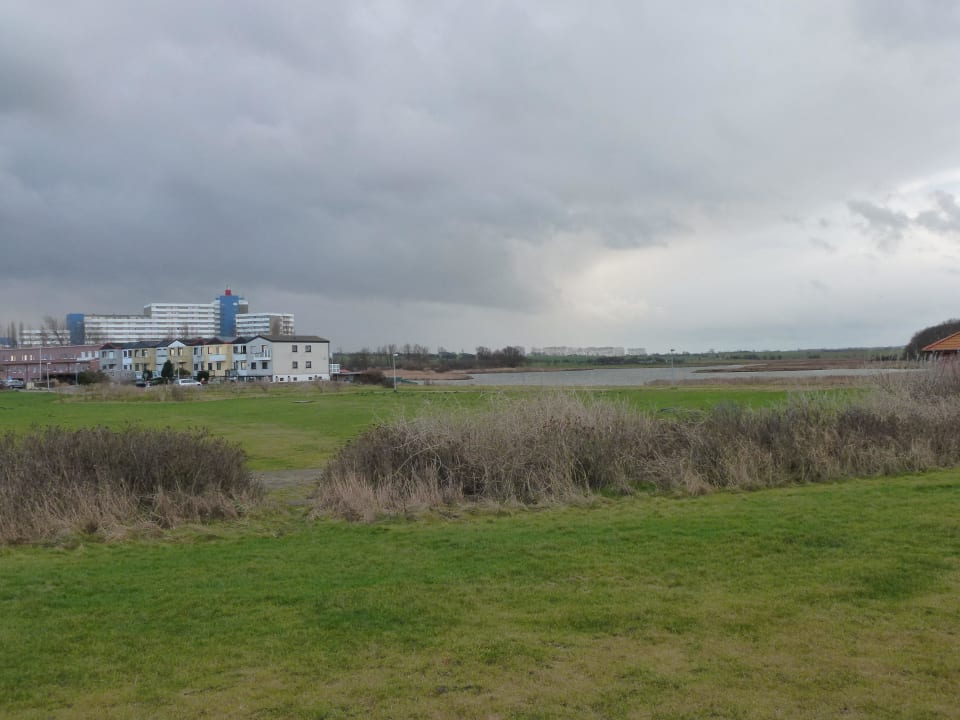 Mit Ausblick auf den See Heiligenhafen Ferienpark