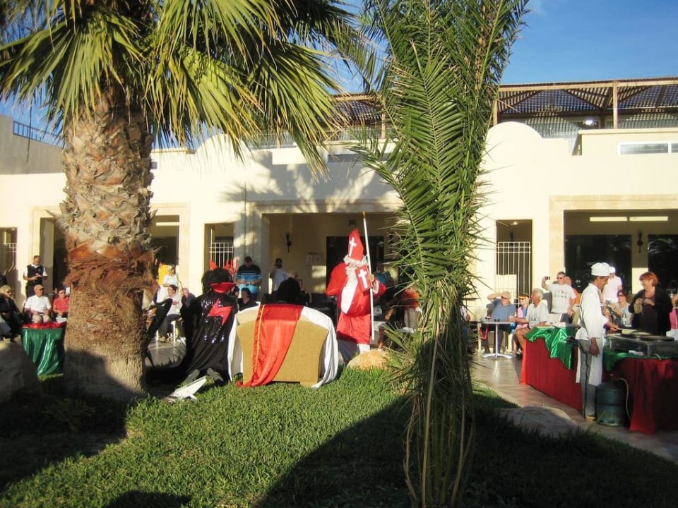 Der Nikolaus kommt TUI MAGIC LIFE Penelope Beach