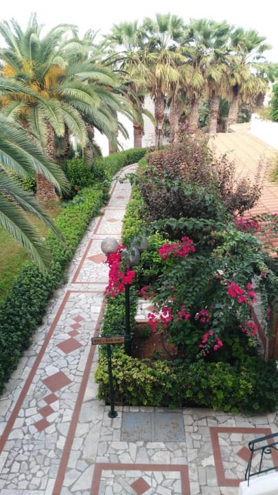 Gartenanlage Annabelle Beach Resort