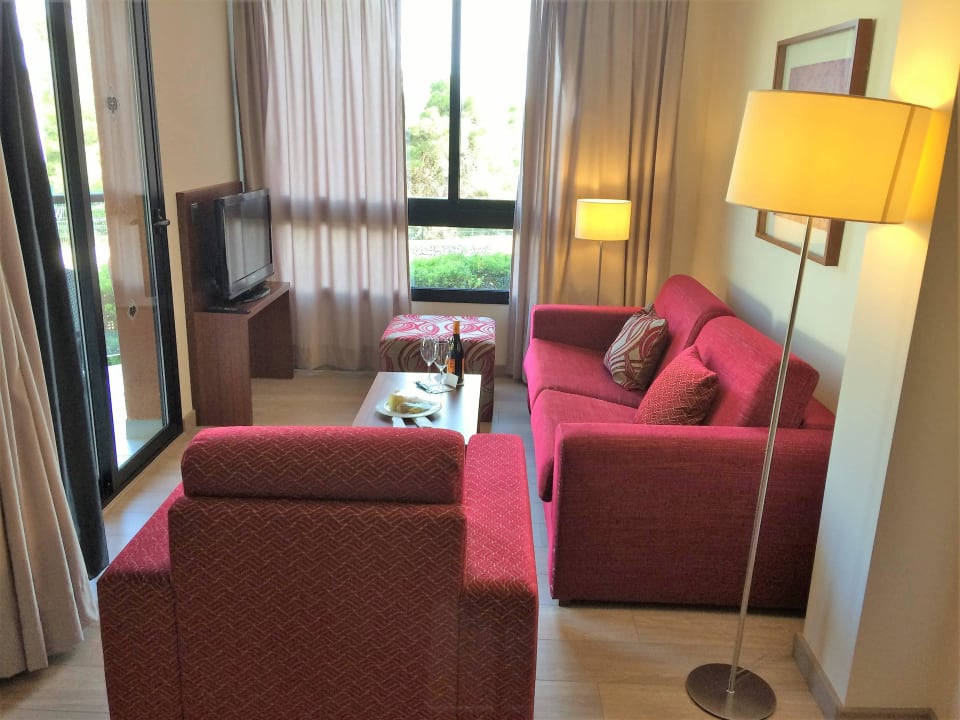  Jr.Suite Superior, Vorraum mit Sitzecke Protur Turo Pins Hotel