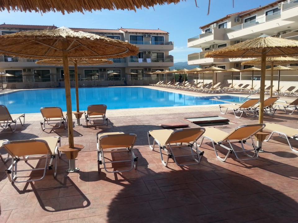 Pool Apartments Angela Beach