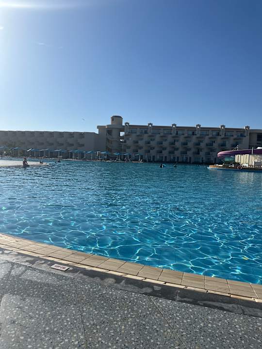 Pool The V Luxury Resort Sahl Hasheesh