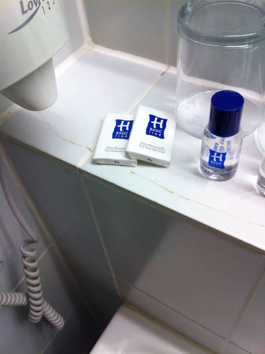 Kaputte Fliesen feelMOOR - Das Gesundresort Bad Wurzach