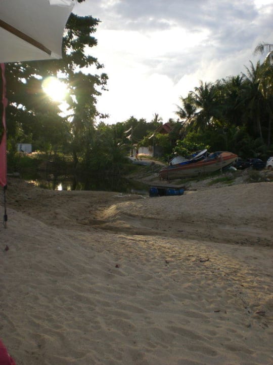 Grenze des Hotelstrandes Zazen Boutique Resort & Spa