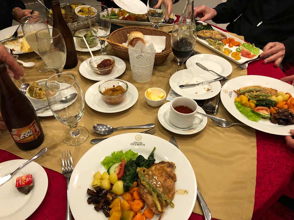 Gastro Olympus Plaza Hotel