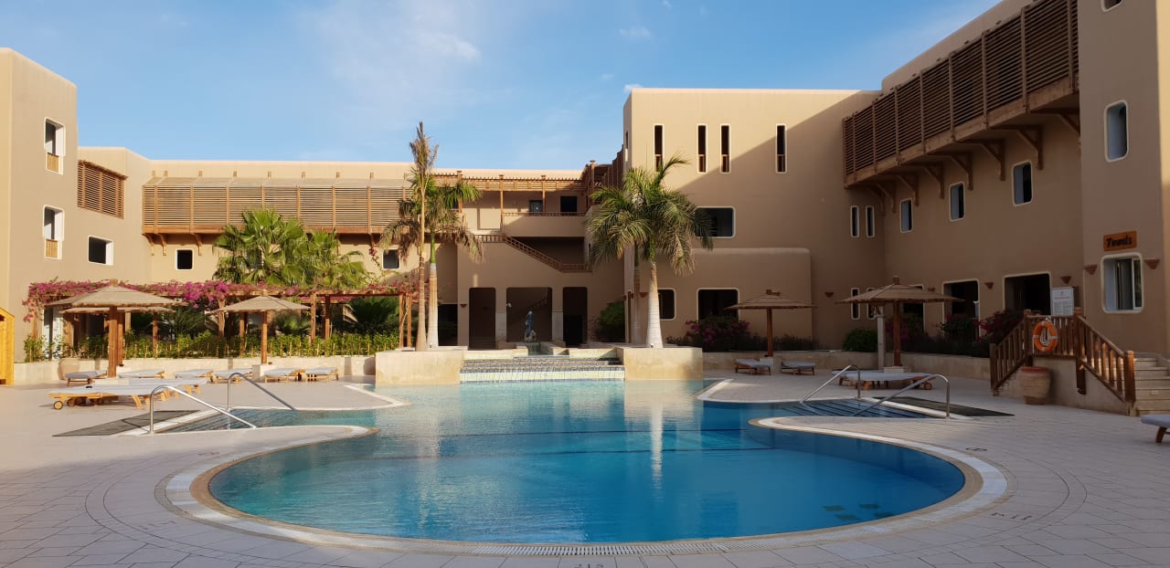 Pool The Breakers Diving & Surfing Lodge