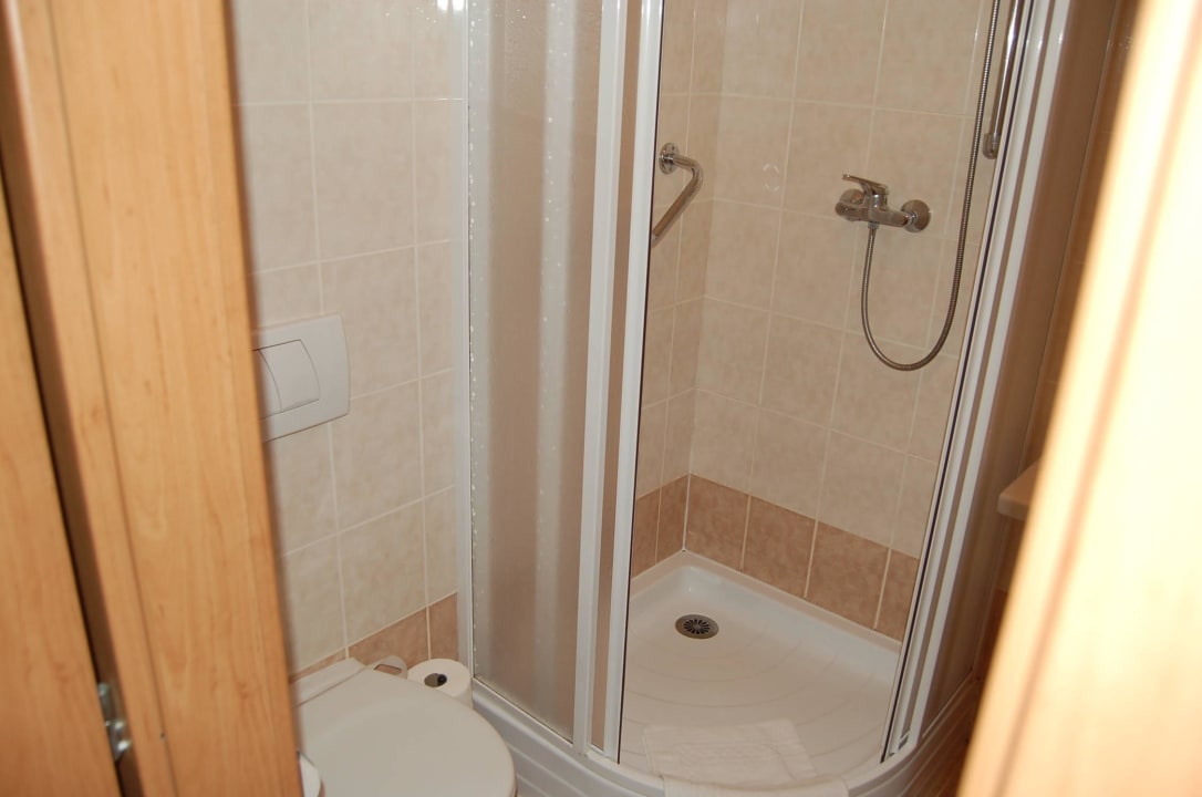 Dusche Hotel Gendorf