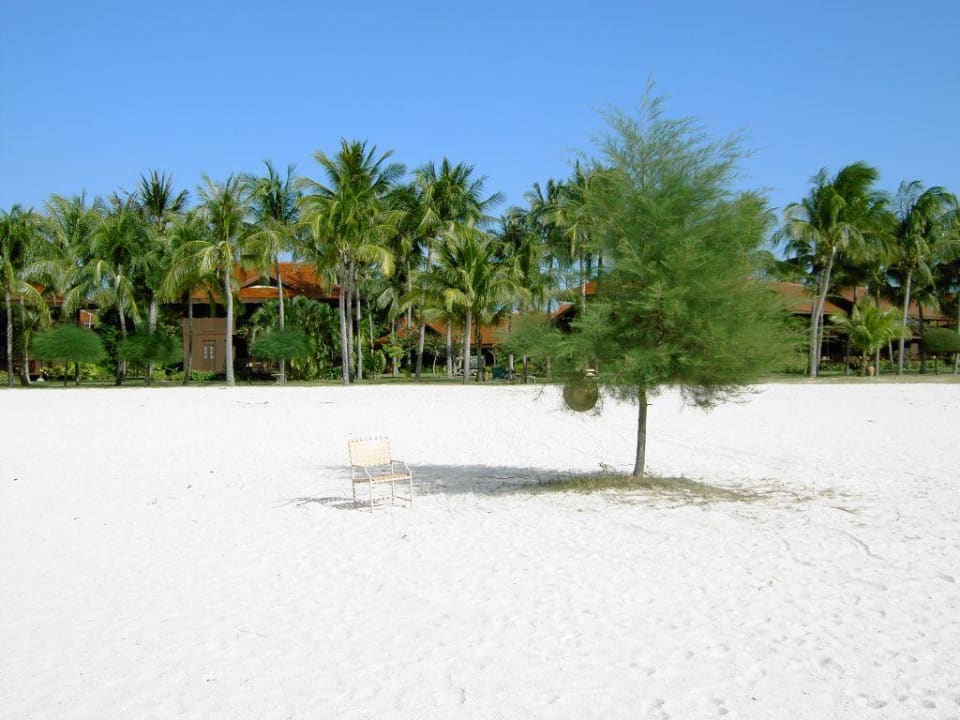 Strand Pelangi Beach Resort & Spa