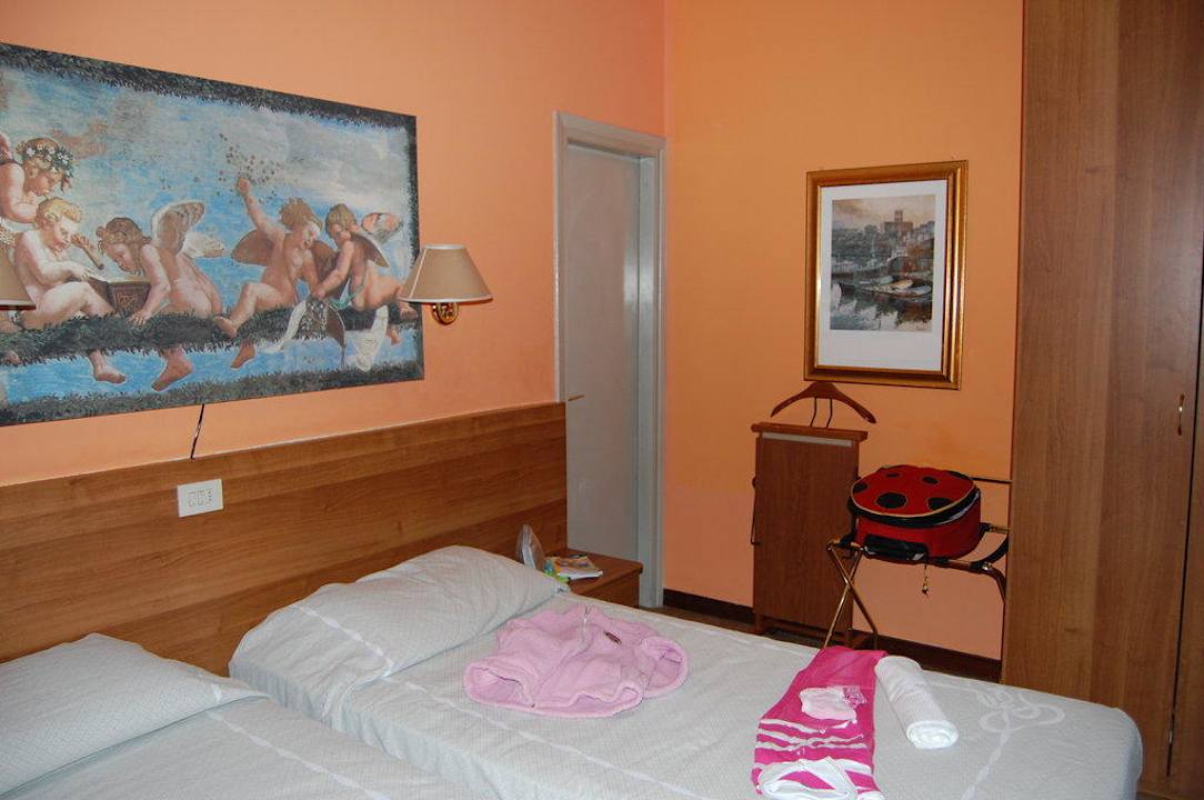 Arredamento della camera Hotel Corona