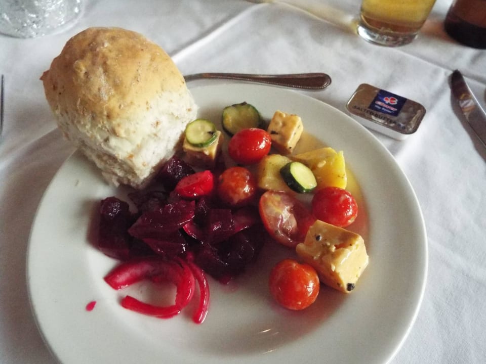 Abendessen: Vorspeise Okaukuejo Camp