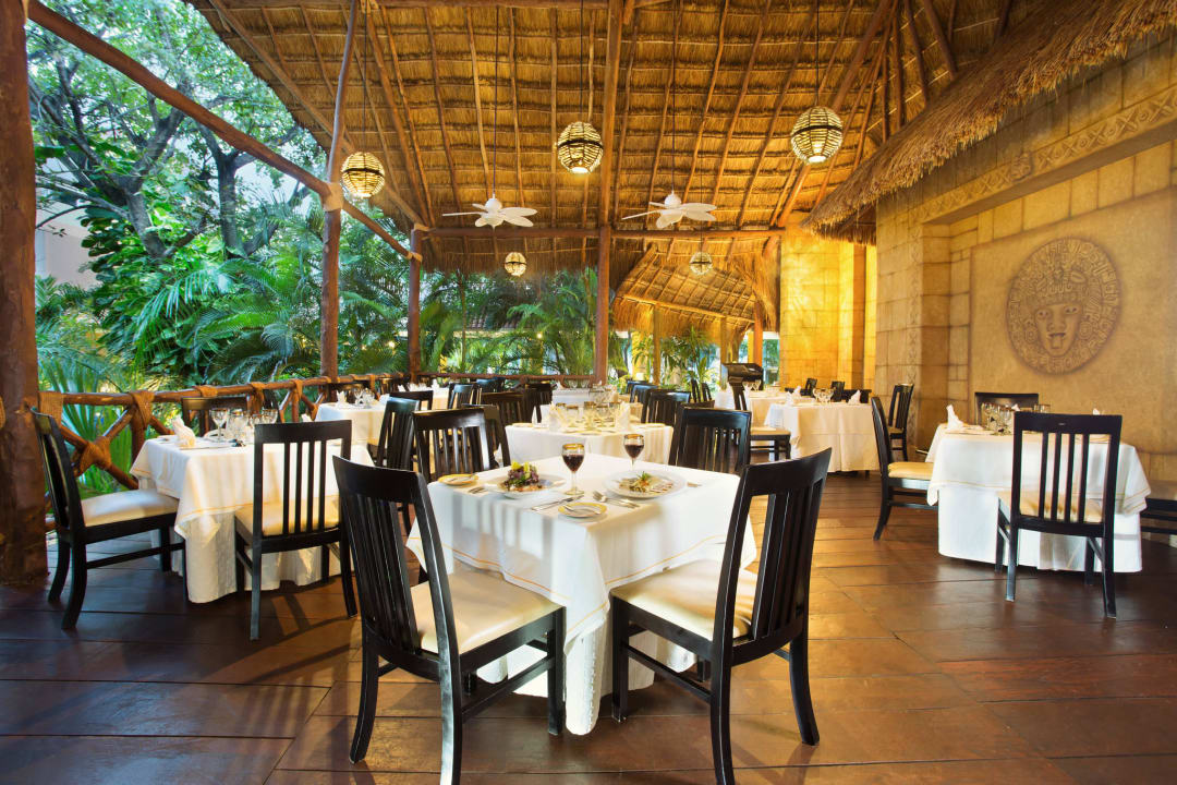Xul-ha Restaurant Viva Azteca by Wyndham - All Inclusive Resort