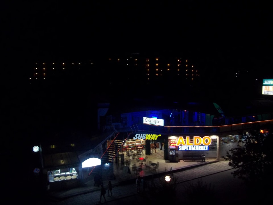 Widok z okna noca Party Hotel Golden Sands - Adults only