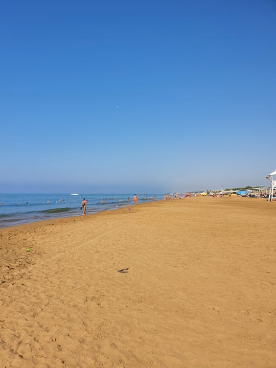 Strand Alba Queen Hotel