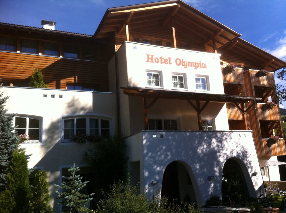 Aussenansicht Hotel Olympia