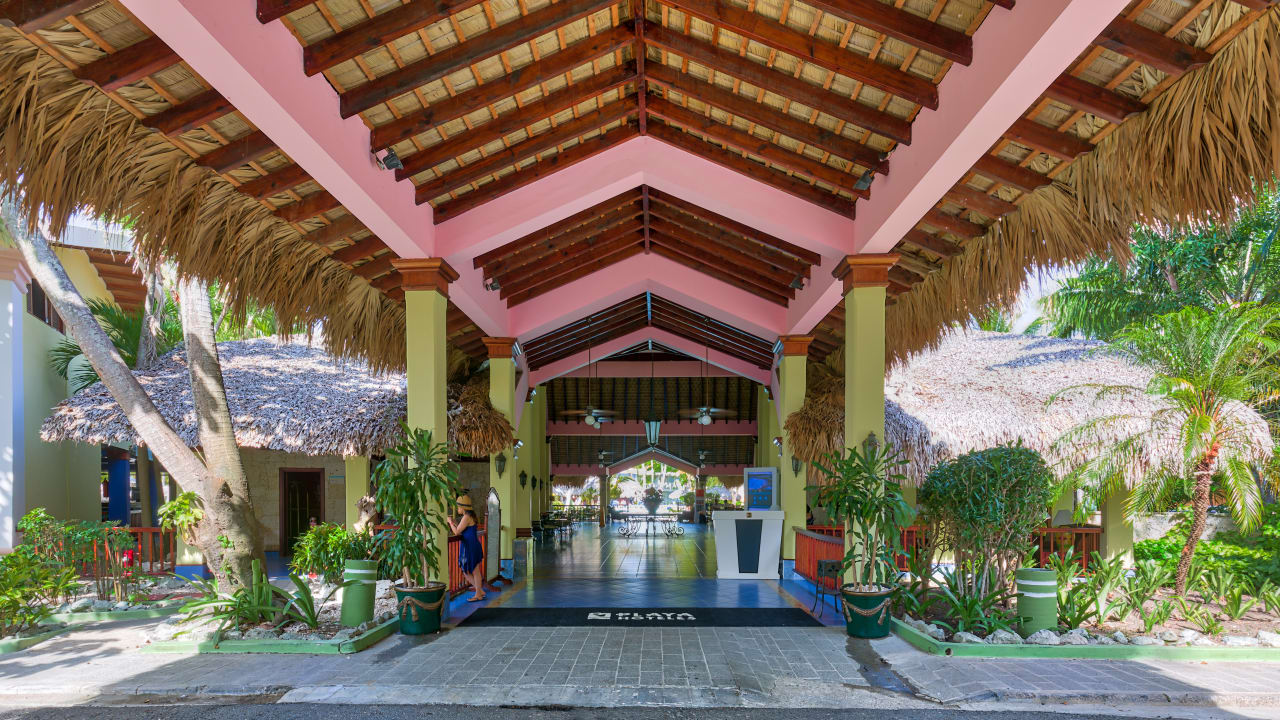 Lobby Playabachata Hotel