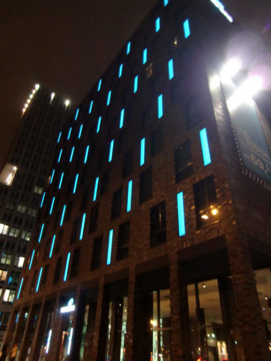 Hotel bei Nacht Motel One Berlin-Spittelmarkt