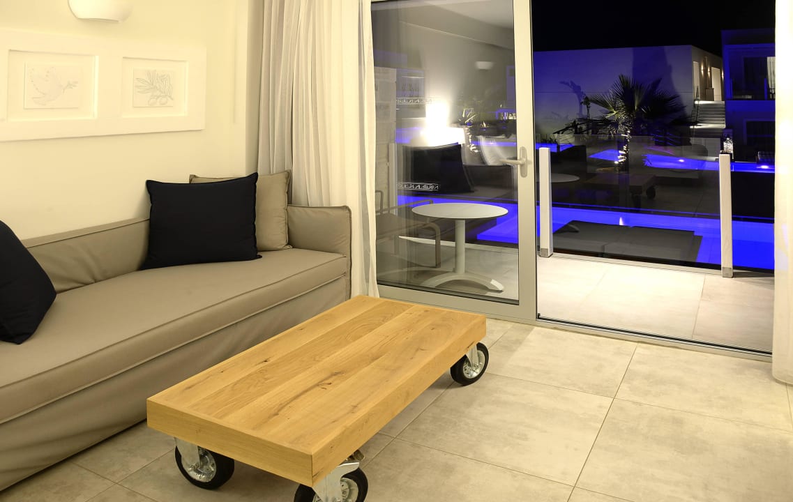 Classic Room Swim-up TUI BLUE Insula Alba