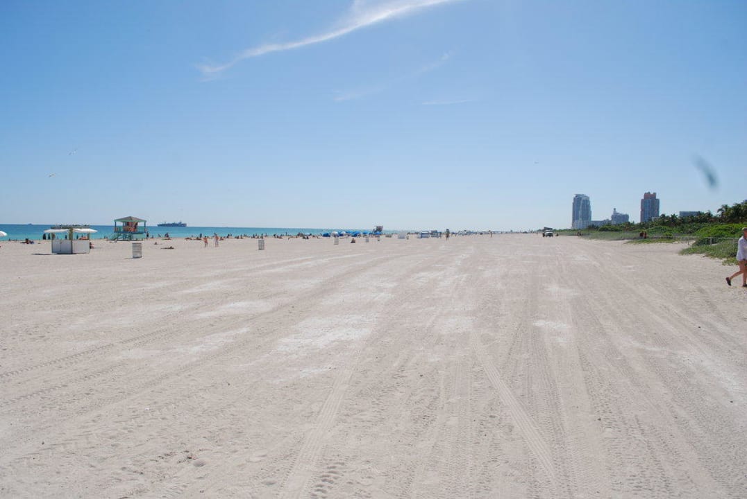 Direkt vor dem Hotel, kilometerlanger Strand The Betsy - South Beach