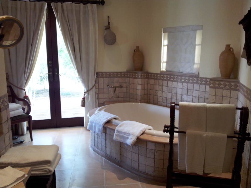 Grosse Badewanne Al Maha, A Luxury Collection Desert Resort & Spa