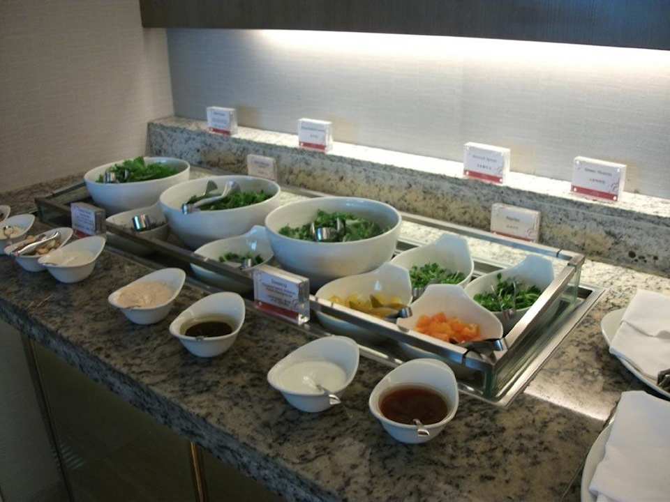 Büffet in der Executive Lounge Sheraton Seoul D Cube City Hotel