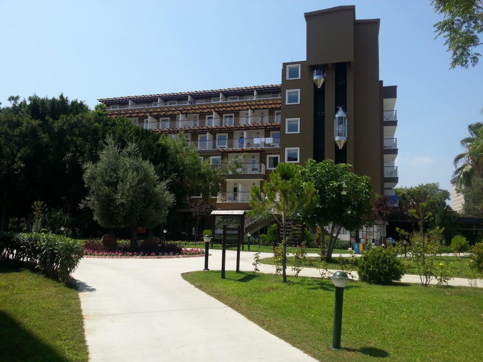 Das 2.Haus mit aussen liegendem Fahrstuhl  Marvida Family Eco