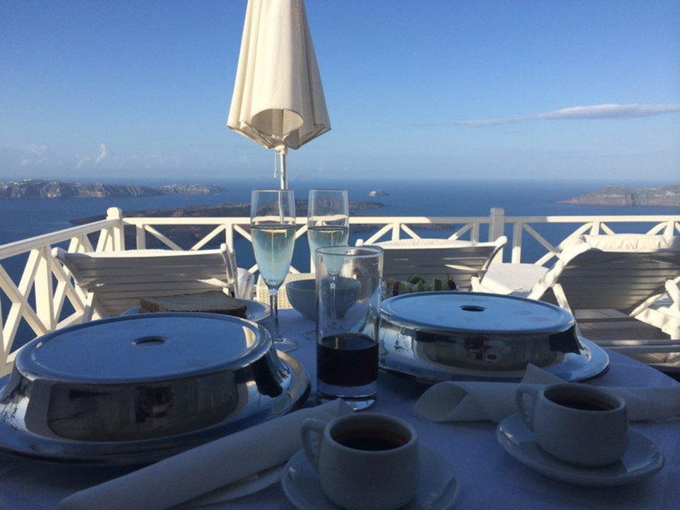Завтрак Hotel Avianto Suites