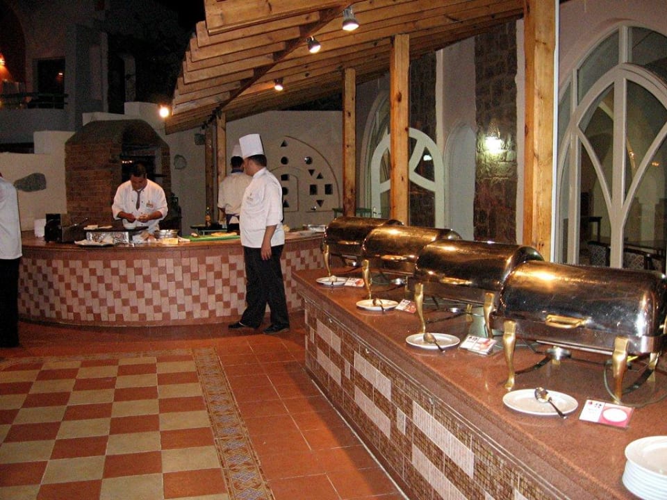Die Ruhe vor dem Ansturm aufs Buffet Shams Alam Beach Resort
