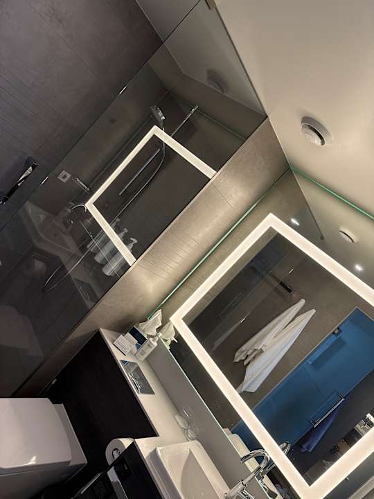 Zimmer Courtyard by Marriott Hamburg City