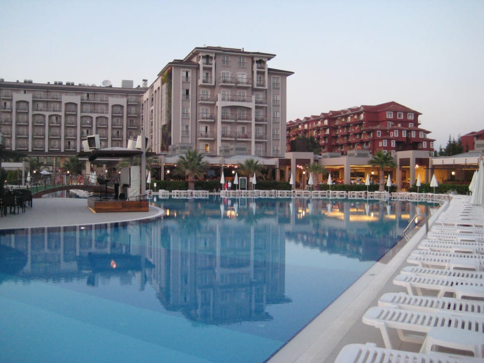 Pool und Haupthaus Sunis Elita Beach Resort & Spa