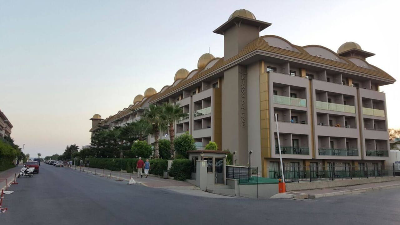 Hotel von Außen Aydinbey Kings Palace & Spa