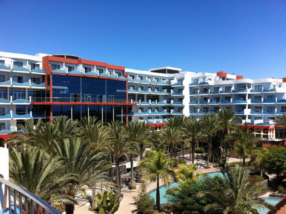 Hotel vom Garten aus gesehen R2 Pajara Beach