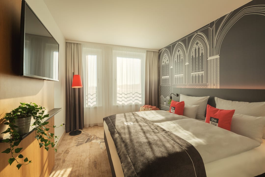 Zimmer Holiday Inn - the niu, Sparrow Regensburg