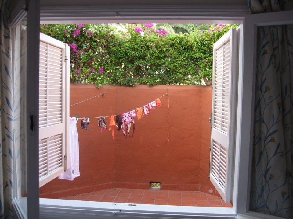 Blick aus einem der Schlafzimmer Hotel Los Melocotones