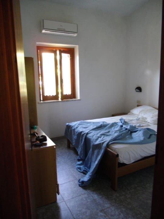 Schlafzimmer Villaggio Torre Ruffa Robinson