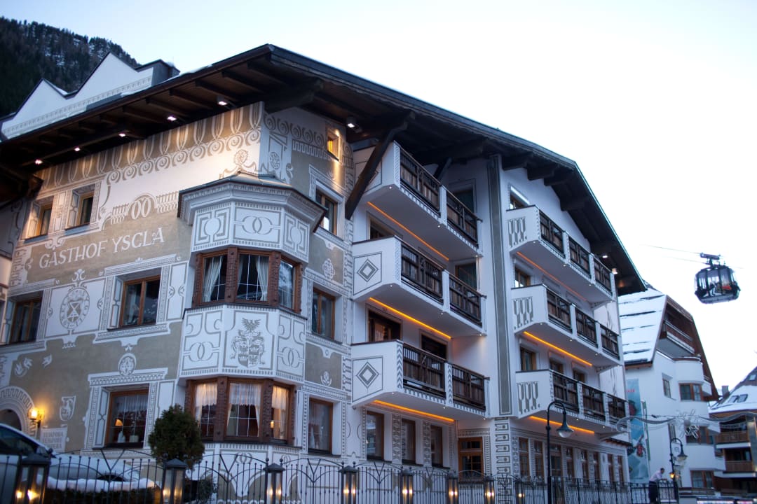 Außenansicht Hotel Yscla Gourmethotel Yscla