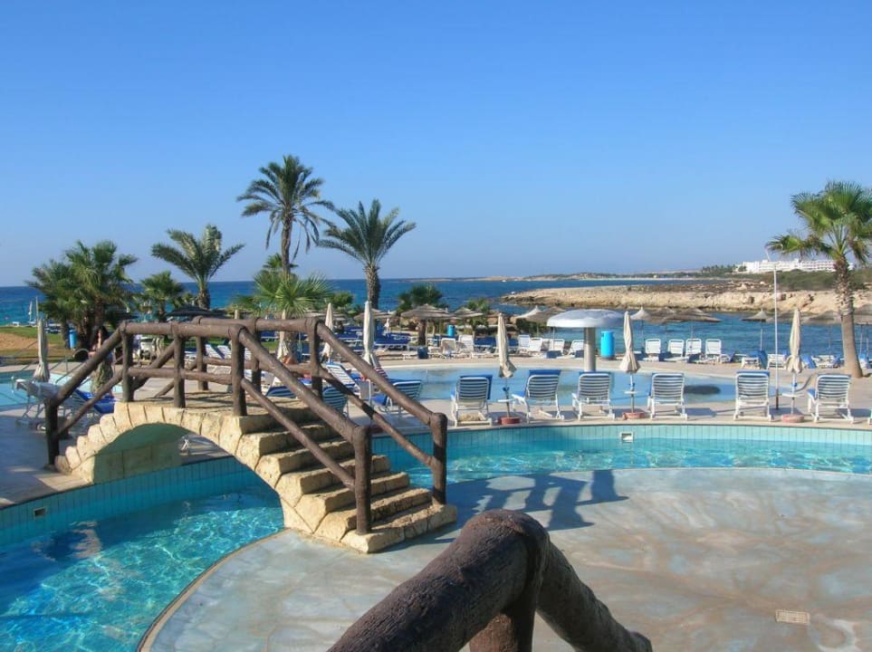 Poolanlage Adams Beach Hotel