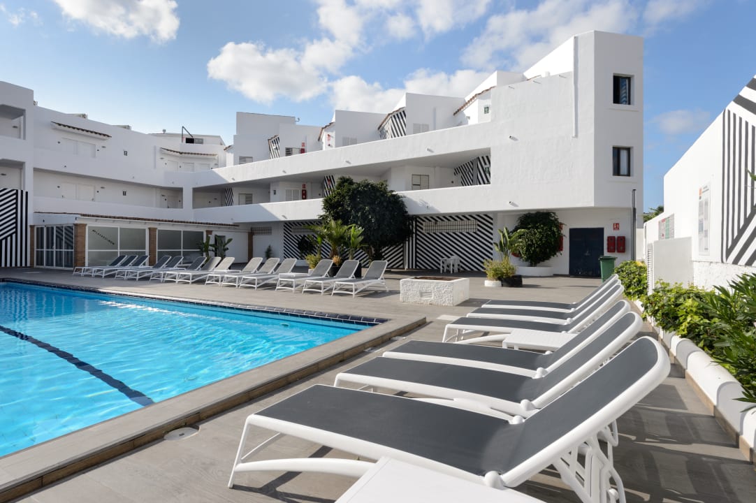 Pool Aparthotel Vibra  Mogambo