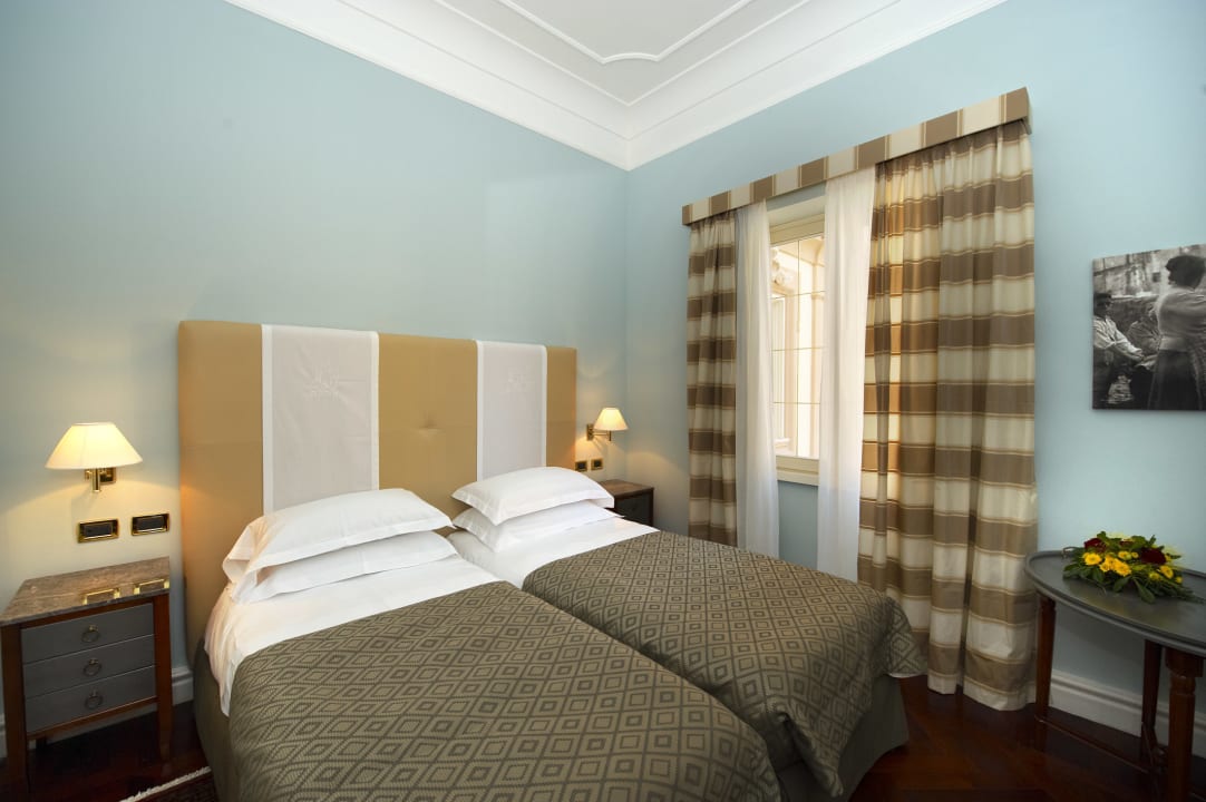 Zimmer Grand Hotel Piazza Borsa