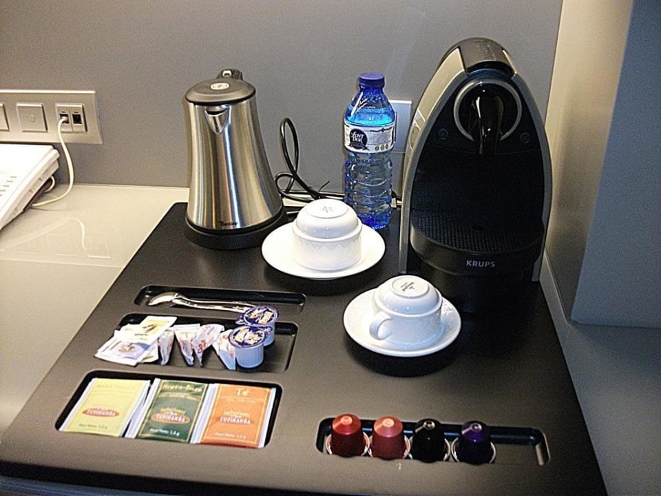 Nespresso-Maschine im Zimmer InterContinental Barcelona, an IHG Hotel